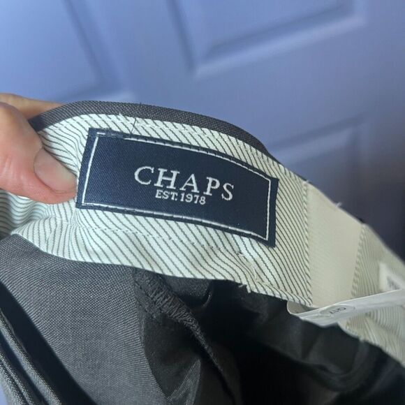 Chaps NWT Total Comfort Performance Series Dress Pants Trousers Grey Size 36/32 - Picture 4 of 13